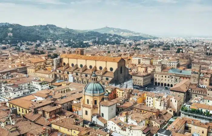 Milu Bologna expansion luxury hotel project Via Ugo Bassi redevelopment five-star hotel Bologna