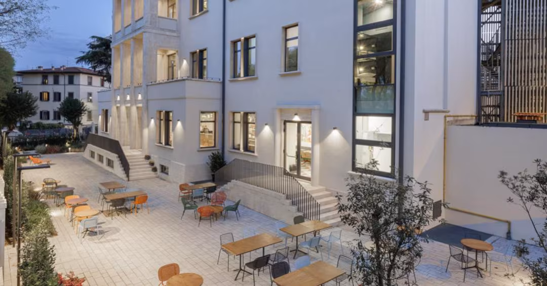 YellowSquare Naples hostel project in the former Mint building in Naples.